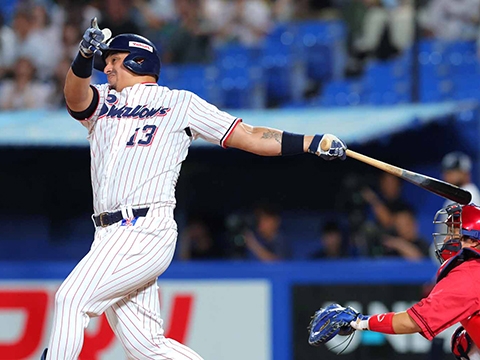 オスナ選手が先制のタイムリーを含む5打数3安打2打点の活躍！