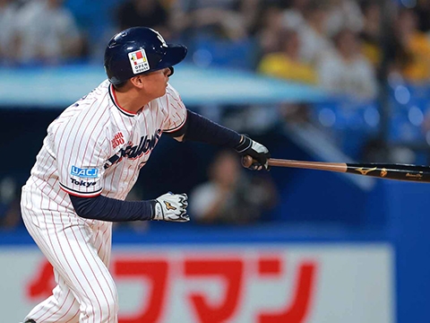 北村選手が代打本塁打を放つ！ 