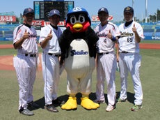 講師はスワローズOBの笘篠賢治さんや副島孔太さん、ライオンズOBの犬伏稔昌さんやバファローズOBの長峰昌司さんの4名が務めました