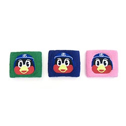 つば九郎デカフェイストートバッグ」と「つば九郎リストバンド」を好評