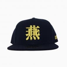 CHAMPIONS」金箔Tシャツ＆優勝「燕」漢字金刺繍キャップを受注販売し 