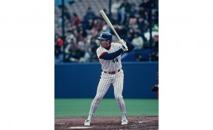 【9月22日（火・休）阪神戦】ジャック ハウエル氏がファーストピッチセレモニーに登場！