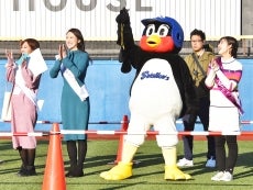 つば九郎が新宿区「ワインマラソン2019 in 明治神宮野球場」に登場！