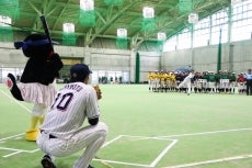 沖縄県浦添市で「第12回東京ヤクルトスワローズカップ少年野球交流大会」を開催!!