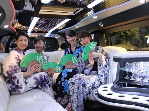 ハマーリムジンでご自宅まで