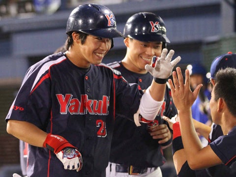 9戦連続二桁安打! 畠山選手が9号3ラン&10号ソロ | フォトギャラリー