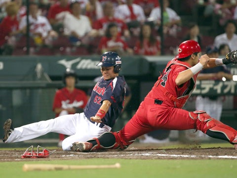 バットでも足がかり作る