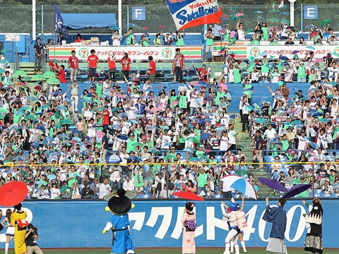 満員札止め! 和傘で東京音頭!