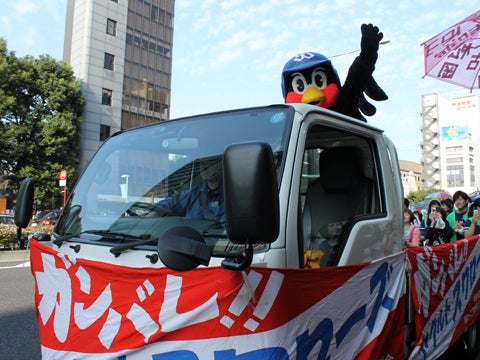 つば九郎が「第28回青山まつり」を訪問!!