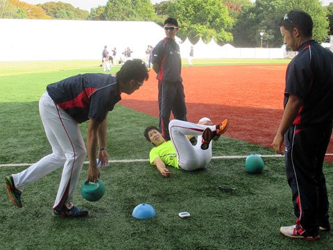 最年少にたじたじ