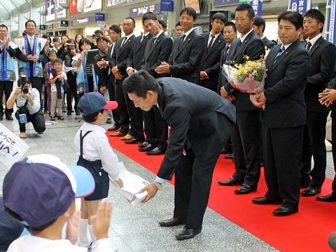 園児たちの声援