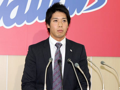 山田選手が「個人的に良いシーズン」と笑顔で更改