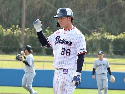 https://www-static.yakult-swallows.co.jp/upload/photo/202602/1771203776_a6fd87df33f5f5e3f62b.jpg?auto=avif,webp&quality=90