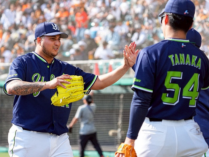 https://www-static.yakult-swallows.co.jp/upload/photo/202602/1771690697_ce03acbd601416f097e1.jpg?auto=avif,webp&quality=90