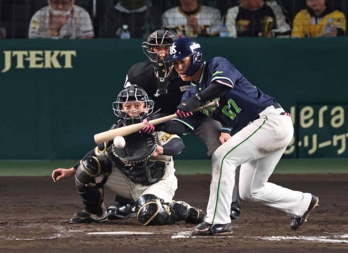 https://www-static.yakult-swallows.co.jp/upload/photo/202604/1775654393_6cdfbbfe5f0c22ff7ecf.jpg?auto=avif,webp&quality=90