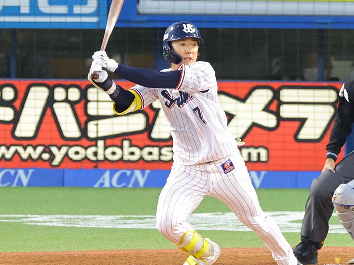 https://www-static.yakult-swallows.co.jp/upload/photo/202604/1776337362_72b5c0a37a1695b37a51.jpg?auto=avif,webp&quality=90