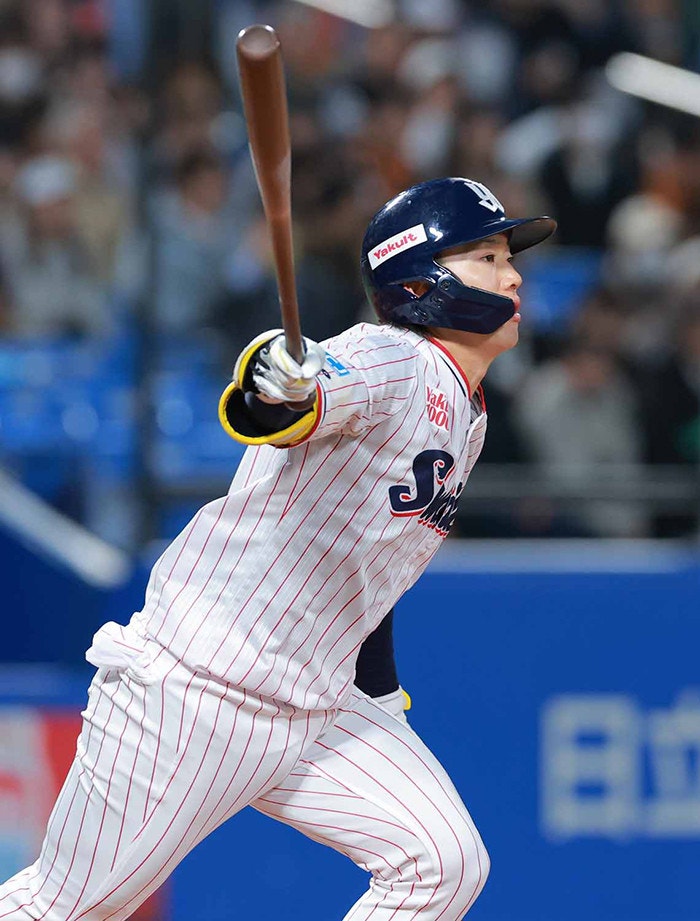 https://www-static.yakult-swallows.co.jp/upload/photo/202604/1776422645_949331c2eaecd8377175.jpg?auto=avif,webp&quality=90