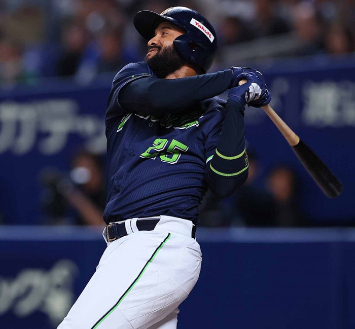 https://www-static.yakult-swallows.co.jp/upload/photo/202604/1777033202_a0e30a116ea93845991f.jpg?auto=avif,webp&quality=90