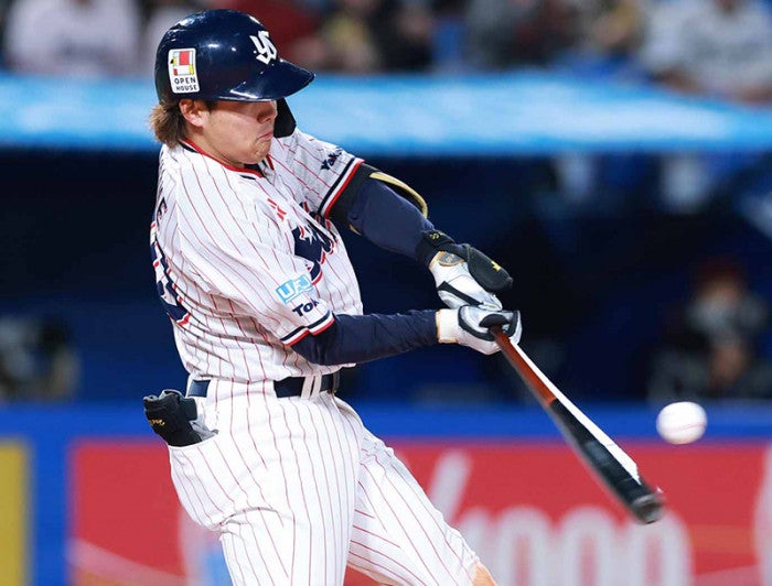 ヤクルトスワローズの赤羽由紘選手実使用スパイク 赤羽 由紘 | 選手・チーム | 東京ヤクルトスワローズ