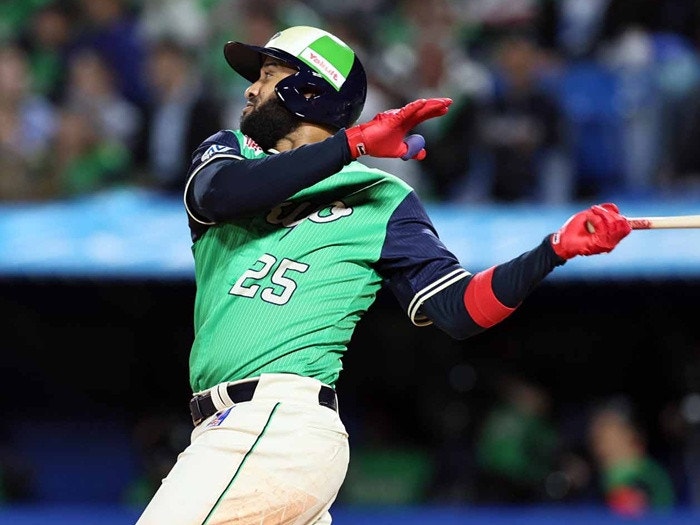 https://www-static.yakult-swallows.co.jp/upload/photo/202605/1777641509_c8cf61f1239d1fff5ce5.jpg?auto=avif,webp&quality=90