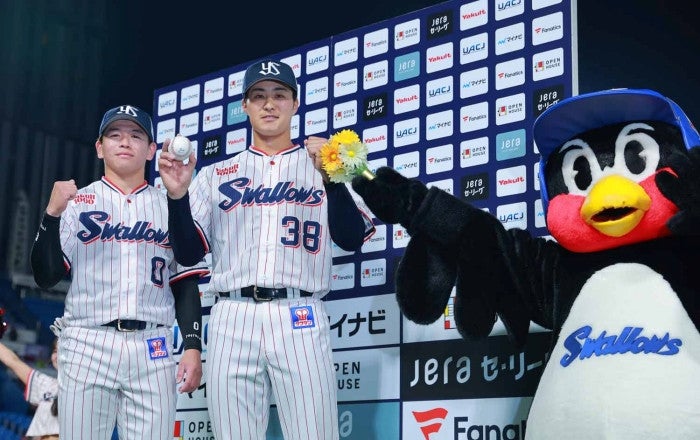 【新品】東京ヤクルトスワローズ　石井巧　ユニフォーム 東京ヤクルトスワローズ 石井 巧 選手情報 プロ野球｜スポーツ情報はd