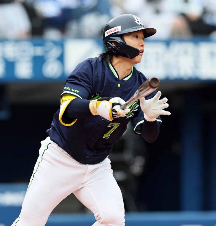 https://www-static.yakult-swallows.co.jp/upload/photo/202605/1779519876_c36fe9a10a672ffb165b.jpg?auto=avif,webp&quality=90