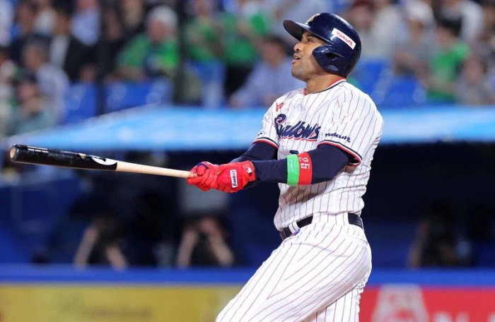https://www-static.yakult-swallows.co.jp/upload/photo/202605/1779888544_df80a3a428d7d154ad13.jpg?auto=avif,webp&quality=90
