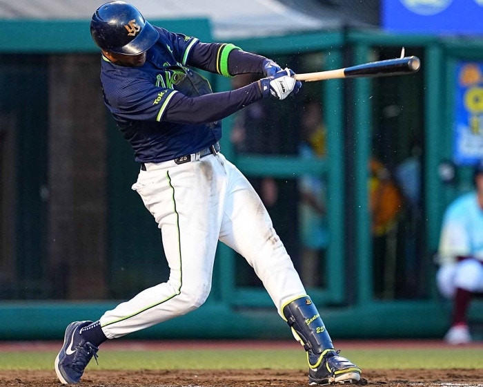 https://www-static.yakult-swallows.co.jp/upload/photo/202605/1780051203_de74037177ecc9a8c029.jpg?auto=avif,webp&quality=90