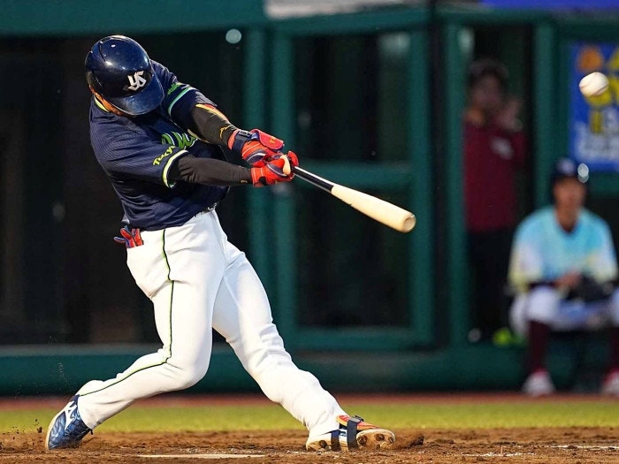 https://www-static.yakult-swallows.co.jp/upload/photo/202605/1780051260_af5cf965b31c79b9a8c4.jpg?auto=avif,webp&quality=90