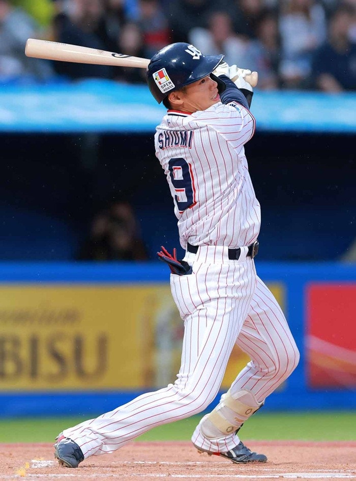 https://www-static.yakult-swallows.co.jp/upload/photo/202606/1780406149_f9c1b41e47861c6fc1f3.jpg?auto=avif,webp&quality=90