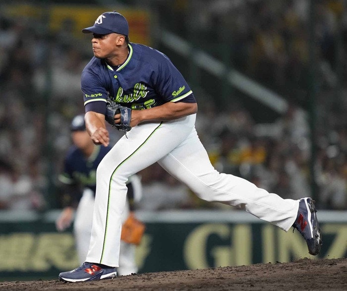 https://www-static.yakult-swallows.co.jp/upload/photo/202606/1782220348_902cd3253447d479ad16.jpg?auto=avif,webp&quality=90