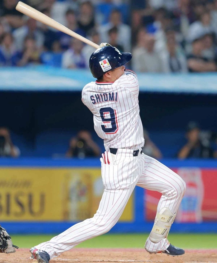 https://www-static.yakult-swallows.co.jp/upload/photo/202607/1784633465_ce3f4a5a1d66f3e2cde7.jpg?auto=avif,webp&quality=90