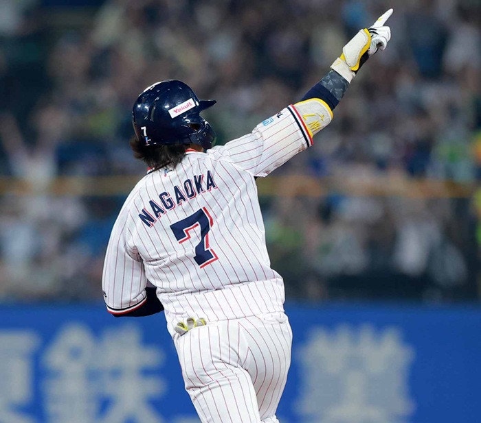 https://www-static.yakult-swallows.co.jp/upload/photo/202607/1784726228_cb4b9e1bcbd05bd77142.jpg?auto=avif,webp&quality=90