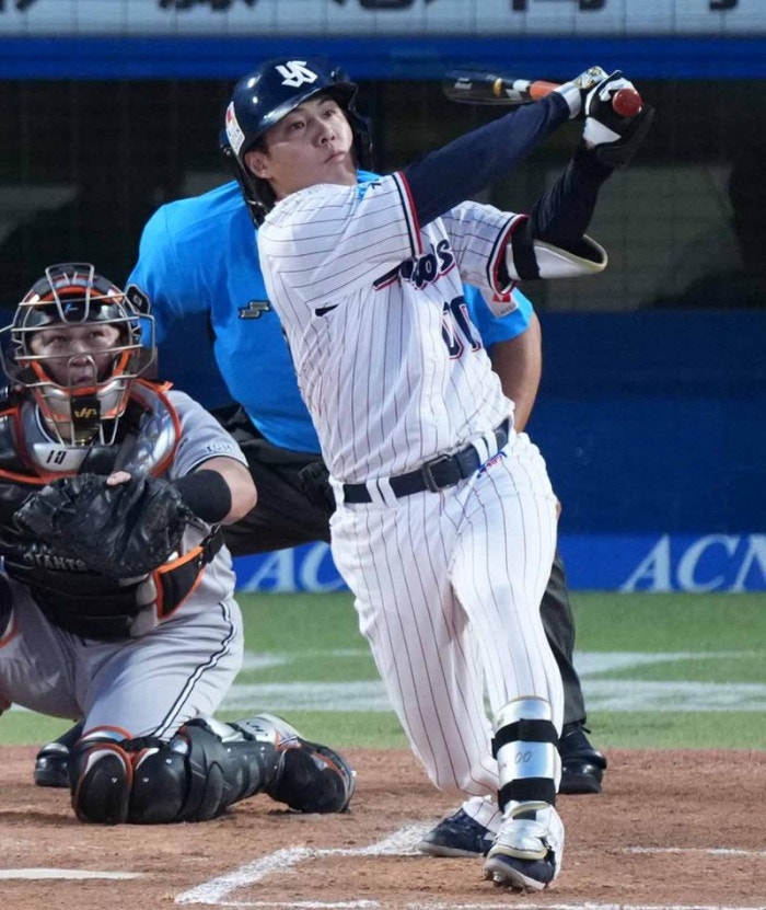 https://www-static.yakult-swallows.co.jp/upload/photo/202608/1787745632_266ab1226c5949233f03.jpg?auto=avif,webp&quality=90