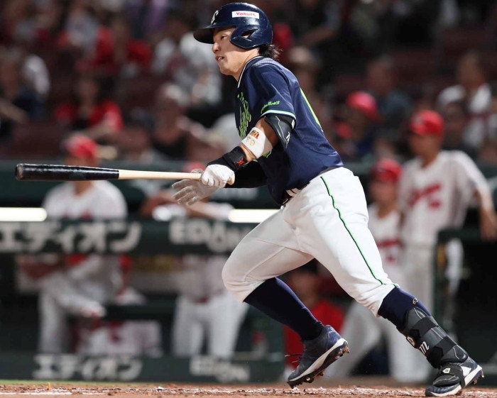 https://www-static.yakult-swallows.co.jp/upload/photo/202608/1787914819_f9cb3e990fbba52a85ea.jpg?auto=avif,webp&quality=90