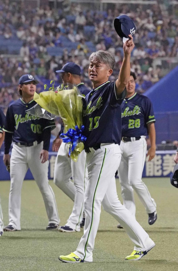 https://www-static.yakult-swallows.co.jp/upload/photo/202609/1789205139_82bb075ce575f9679fb0.jpg?auto=avif,webp&quality=90