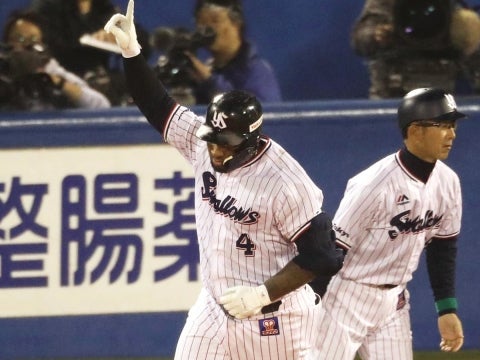  一時逆転となる第1号2ラン！