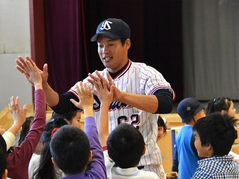 ハイタッチで一周