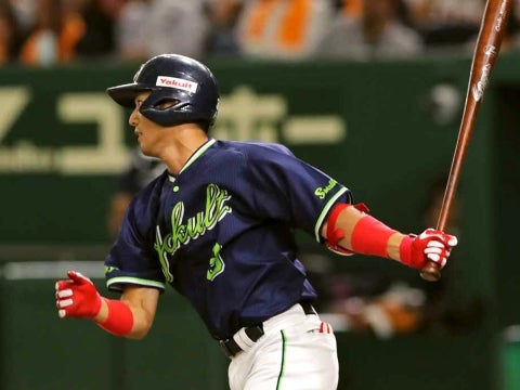 西浦選手がライトへの安打