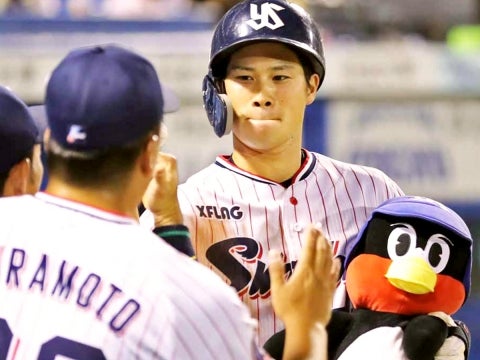 奥村選手が1号ソロを含む2安打2打点の活躍