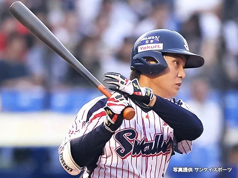 川端選手は今季5度目の猛打賞