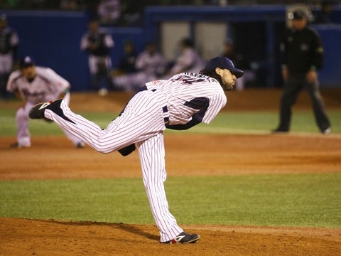 バーネット投手が初登板