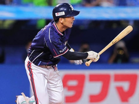 代打・西浦選手が粘り強くタイムリー