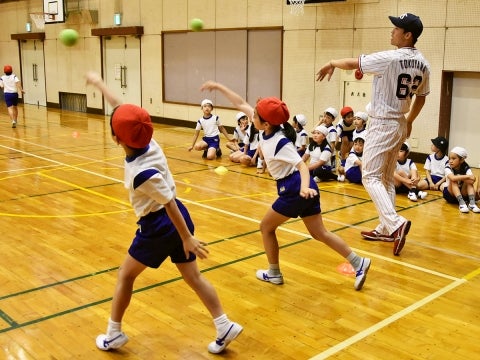 声を出しながら