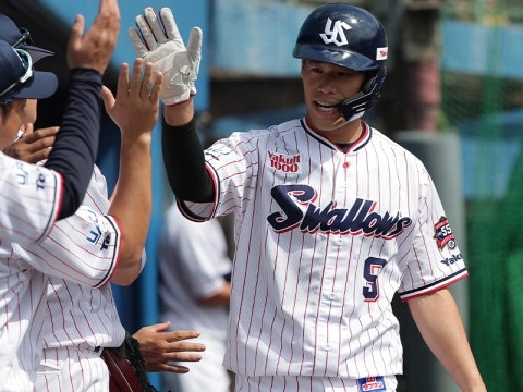 塩見選手が2安打2打点