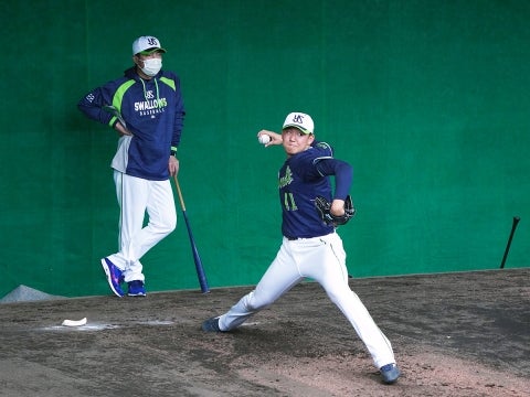 奥川投手がブルペンへ