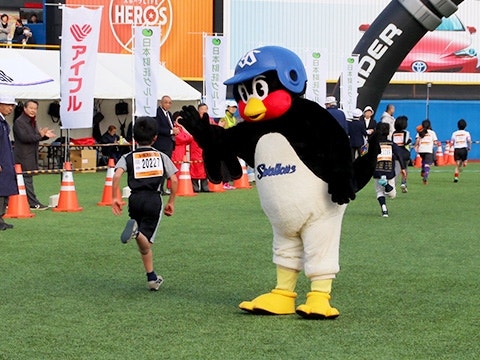 ハイタッチできず…