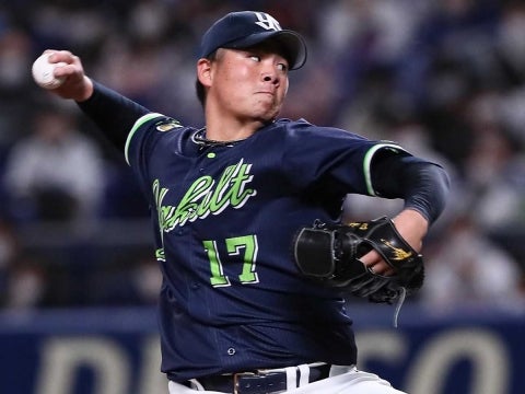 清水投手が三者凡退に仕留める好リリーフ