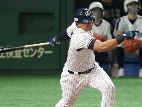 オスナ選手が決勝タイムリー！