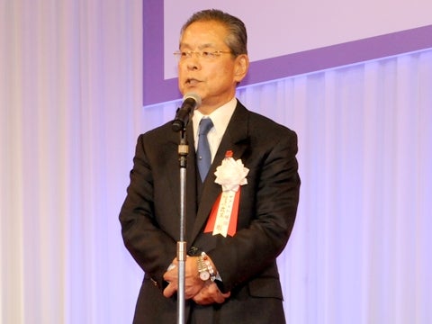 最後は三本締め